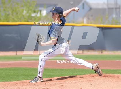 Thumbnail 2 in Santa Barbara vs. Bend (Coach Bob Invitational) photogallery.