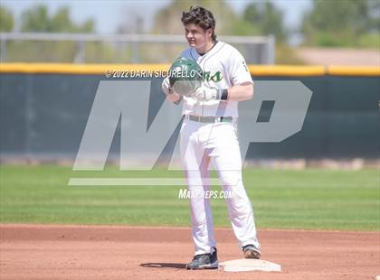 Thumbnail 2 in Santa Barbara vs. Bend (Coach Bob Invitational) photogallery.