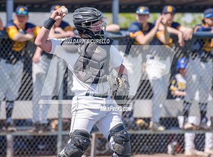 Thumbnail 1 in Santa Barbara vs. Bend (Coach Bob Invitational) photogallery.