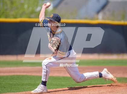 Thumbnail 2 in Santa Barbara vs. Bend (Coach Bob Invitational) photogallery.