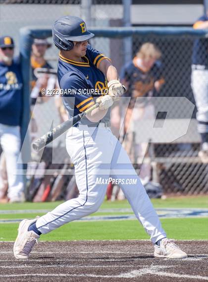 Thumbnail 2 in Santa Barbara vs. Bend (Coach Bob Invitational) photogallery.