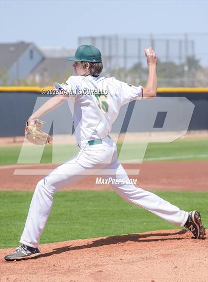 Thumbnail 2 in Santa Barbara vs. Bend (Coach Bob Invitational) photogallery.