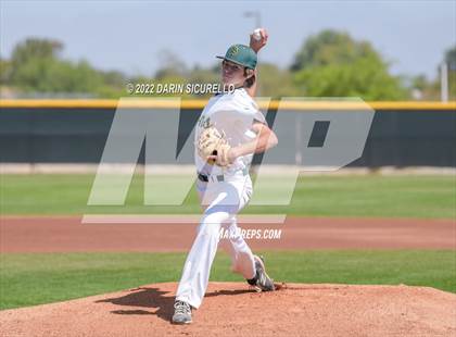 Thumbnail 3 in Santa Barbara vs. Bend (Coach Bob Invitational) photogallery.