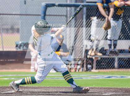 Thumbnail 2 in Santa Barbara vs. Bend (Coach Bob Invitational) photogallery.