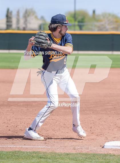 Thumbnail 3 in Santa Barbara vs. Bend (Coach Bob Invitational) photogallery.