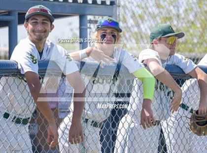 Thumbnail 2 in Santa Barbara vs. Bend (Coach Bob Invitational) photogallery.