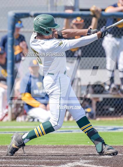 Thumbnail 2 in Santa Barbara vs. Bend (Coach Bob Invitational) photogallery.