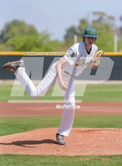 Thumbnail 2 in Santa Barbara vs. Bend (Coach Bob Invitational) photogallery.