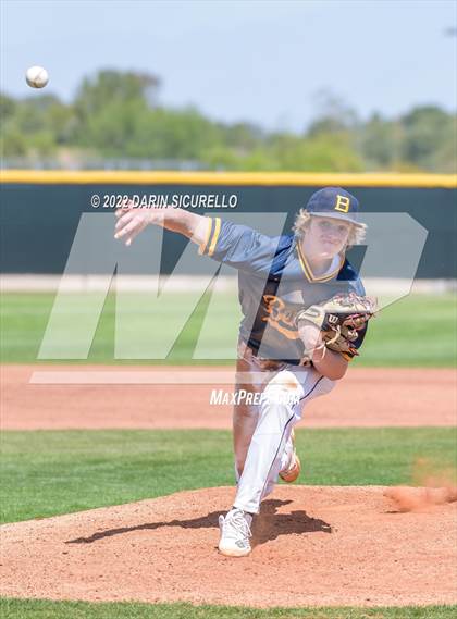 Thumbnail 1 in Santa Barbara vs. Bend (Coach Bob Invitational) photogallery.