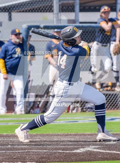 Thumbnail 1 in Santa Barbara vs. Bend (Coach Bob Invitational) photogallery.