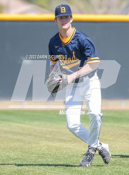 Thumbnail 3 in Santa Barbara vs. Bend (Coach Bob Invitational) photogallery.