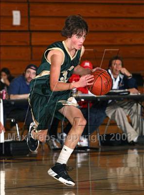 Thumbnail 2 in Renaissance Academy vs. Santa Barbara (Johnnie Cochran Classic) photogallery.
