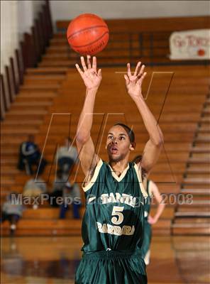 Thumbnail 3 in Renaissance Academy vs. Santa Barbara (Johnnie Cochran Classic) photogallery.