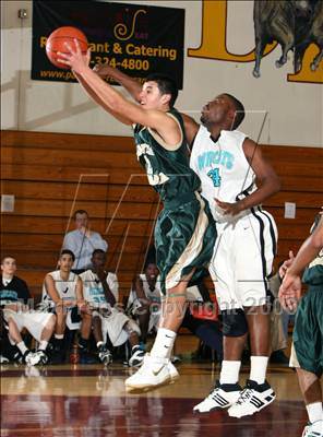 Thumbnail 1 in Renaissance Academy vs. Santa Barbara (Johnnie Cochran Classic) photogallery.