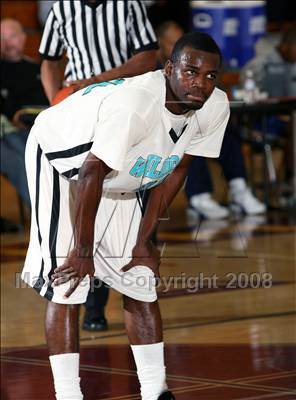 Thumbnail 2 in Renaissance Academy vs. Santa Barbara (Johnnie Cochran Classic) photogallery.