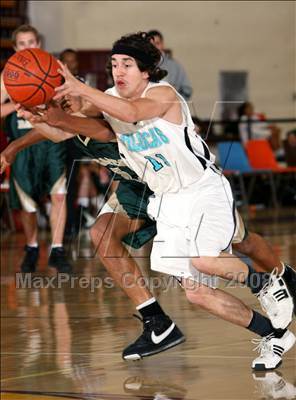Thumbnail 3 in Renaissance Academy vs. Santa Barbara (Johnnie Cochran Classic) photogallery.
