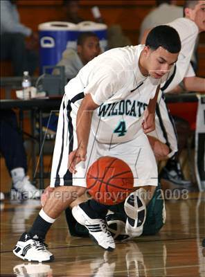 Thumbnail 1 in Renaissance Academy vs. Santa Barbara (Johnnie Cochran Classic) photogallery.