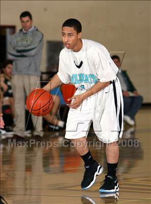 Thumbnail 2 in Renaissance Academy vs. Santa Barbara (Johnnie Cochran Classic) photogallery.