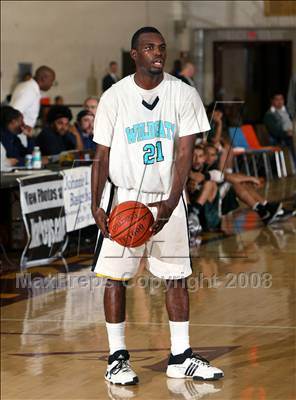 Thumbnail 2 in Renaissance Academy vs. Santa Barbara (Johnnie Cochran Classic) photogallery.