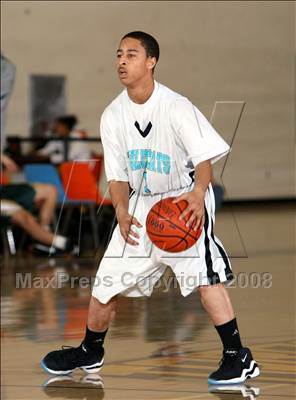 Thumbnail 1 in Renaissance Academy vs. Santa Barbara (Johnnie Cochran Classic) photogallery.