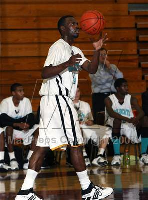 Thumbnail 1 in Renaissance Academy vs. Santa Barbara (Johnnie Cochran Classic) photogallery.