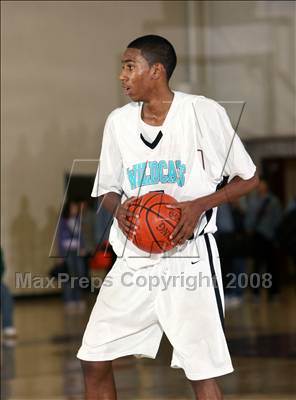Thumbnail 2 in Renaissance Academy vs. Santa Barbara (Johnnie Cochran Classic) photogallery.