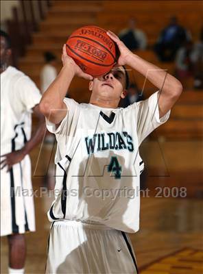 Thumbnail 2 in Renaissance Academy vs. Santa Barbara (Johnnie Cochran Classic) photogallery.