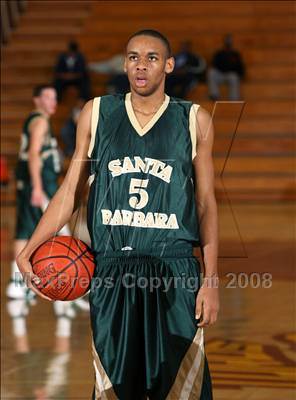 Thumbnail 3 in Renaissance Academy vs. Santa Barbara (Johnnie Cochran Classic) photogallery.