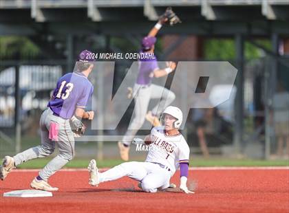 Thumbnail 1 in Iowa @ Lutcher (LHSAA Division II Non-Select Semifinal) photogallery.