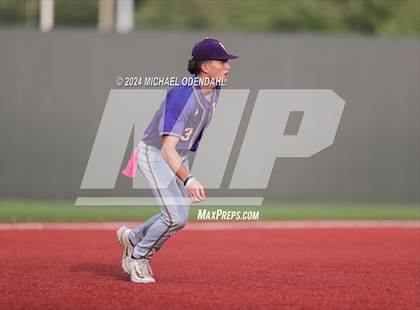 Thumbnail 1 in Iowa @ Lutcher (LHSAA Division II Non-Select Semifinal) photogallery.