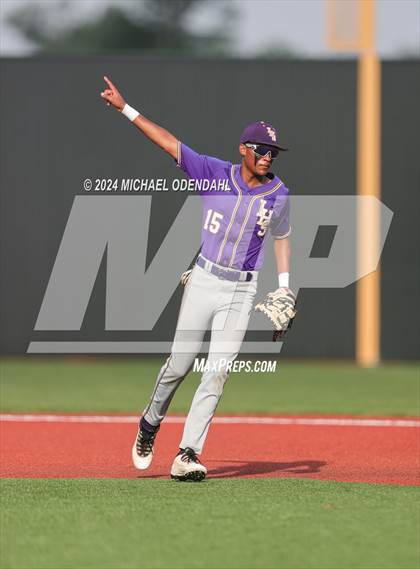 Thumbnail 3 in Iowa @ Lutcher (LHSAA Division II Non-Select Semifinal) photogallery.