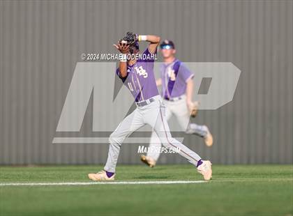 Thumbnail 2 in Iowa @ Lutcher (LHSAA Division II Non-Select Semifinal) photogallery.