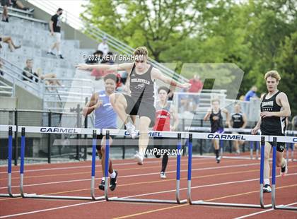 Thumbnail 3 in (IHSAA Track & Field Sectionals) photogallery.