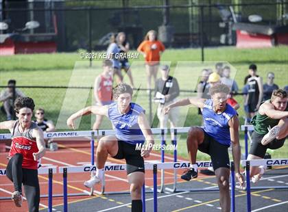Thumbnail 3 in (IHSAA Track & Field Sectionals) photogallery.