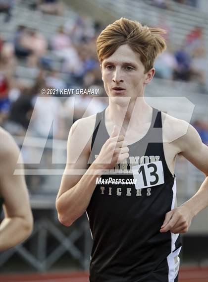 Thumbnail 3 in (IHSAA Track & Field Sectionals) photogallery.