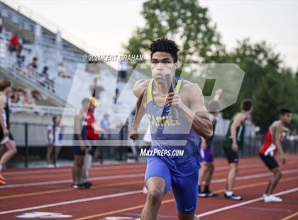 Thumbnail 2 in (IHSAA Track & Field Sectionals) photogallery.