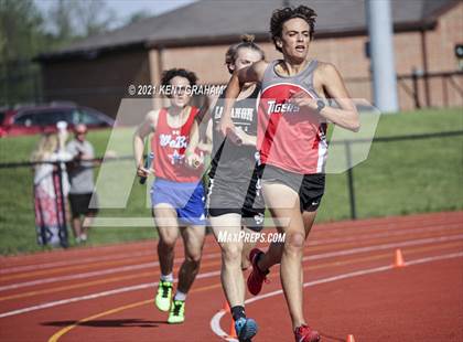Thumbnail 3 in (IHSAA Track & Field Sectionals) photogallery.