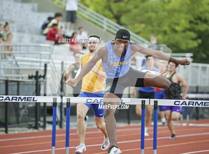 Thumbnail 2 in (IHSAA Track & Field Sectionals) photogallery.