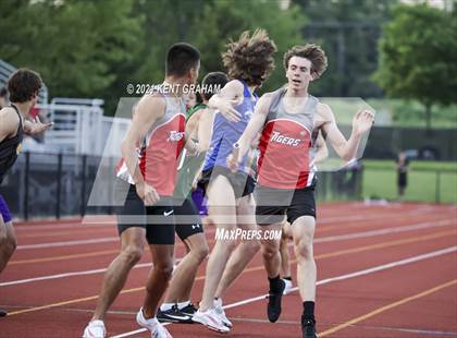 Thumbnail 3 in (IHSAA Track & Field Sectionals) photogallery.