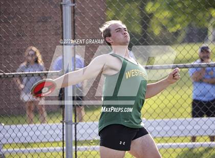 Thumbnail 3 in (IHSAA Track & Field Sectionals) photogallery.