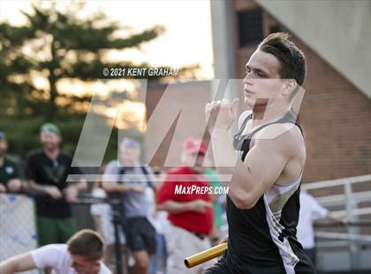 Thumbnail 1 in (IHSAA Track & Field Sectionals) photogallery.