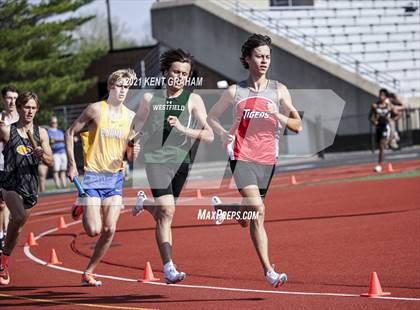 Thumbnail 2 in (IHSAA Track & Field Sectionals) photogallery.