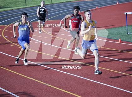 Thumbnail 2 in (IHSAA Track & Field Sectionals) photogallery.