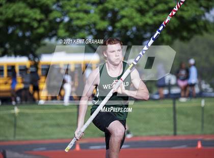Thumbnail 3 in (IHSAA Track & Field Sectionals) photogallery.