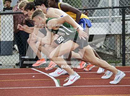 Thumbnail 1 in (IHSAA Track & Field Sectionals) photogallery.