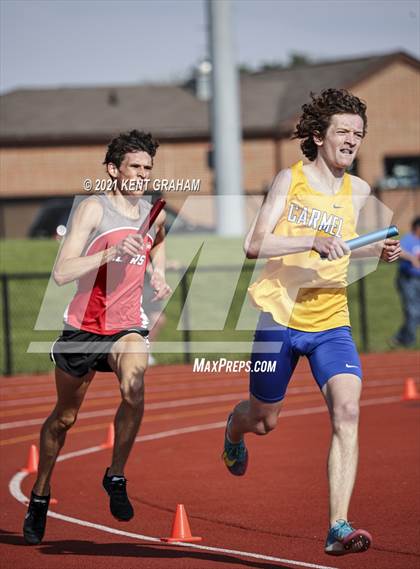 Thumbnail 2 in (IHSAA Track & Field Sectionals) photogallery.