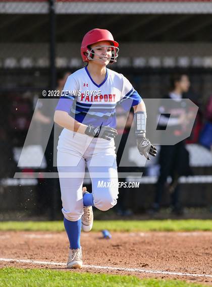 Thumbnail 2 in Penfield vs. Fairport photogallery.