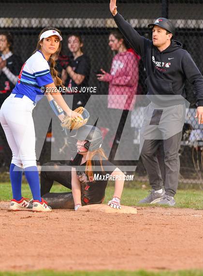 Thumbnail 3 in Penfield vs. Fairport photogallery.