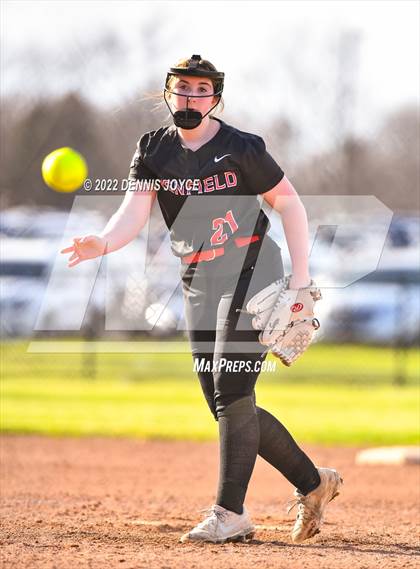 Thumbnail 3 in Penfield vs. Fairport photogallery.