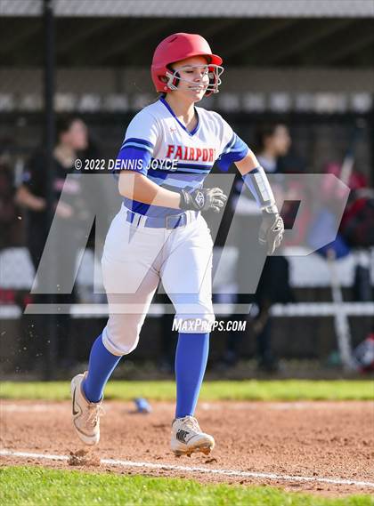 Thumbnail 3 in Penfield vs. Fairport photogallery.